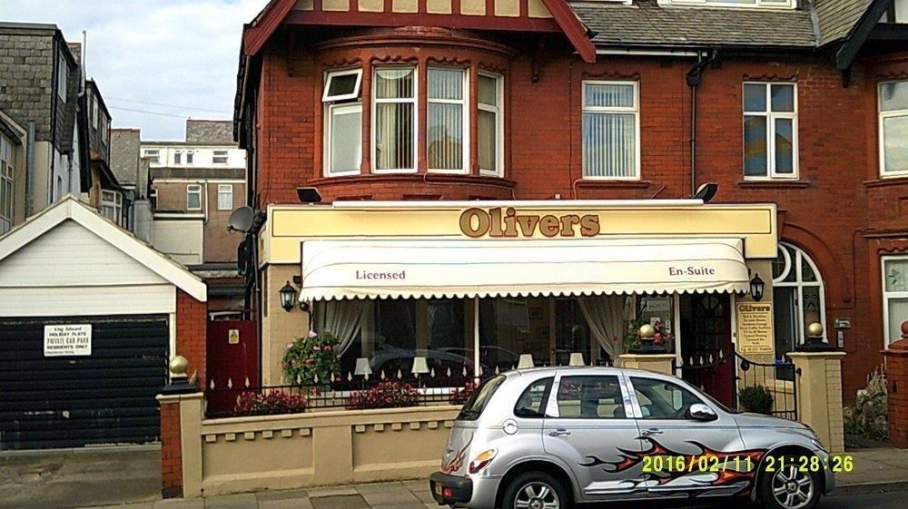 Olivers Strickley Over 35 Years Only Блекпул Екстериор снимка